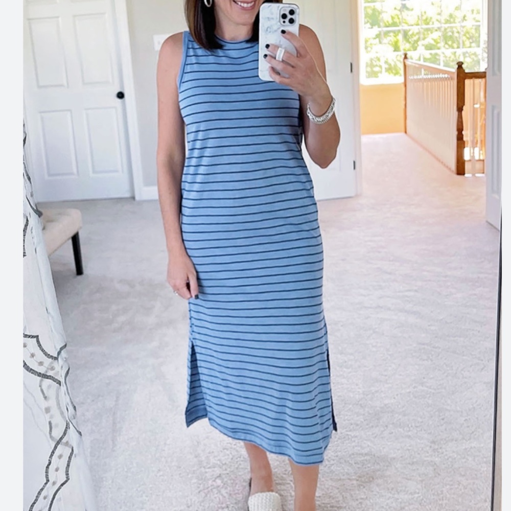Old Navy Sleeveless Striped Maxi T-Shirt Dress